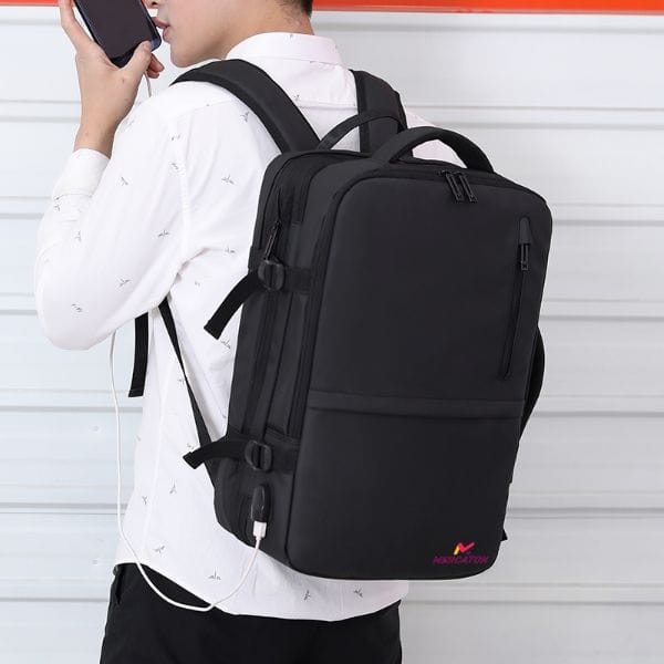 Rucsac extensibil Mercaton, compatibil cu laptop-uri pana la 17.3″, Port USB, Waterproof, Travel Size, Negru