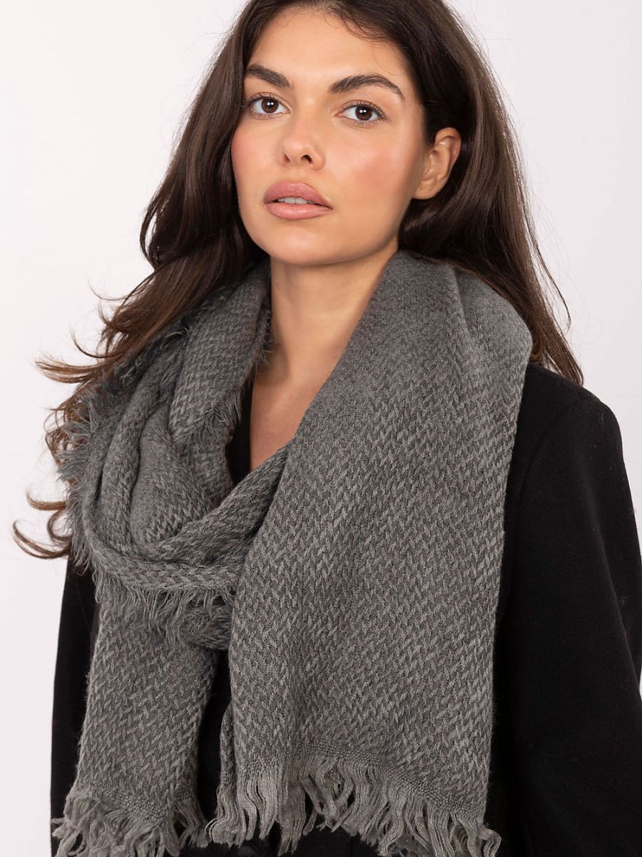 Shawl model 219618 AT
